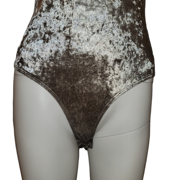 Top - Picture 10 of 15